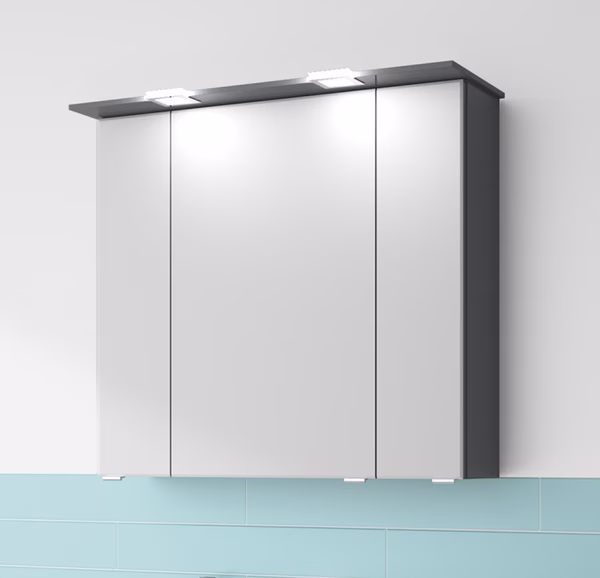 Spiegelschrank mit LED-Leuchtstrahler im Kranzboden