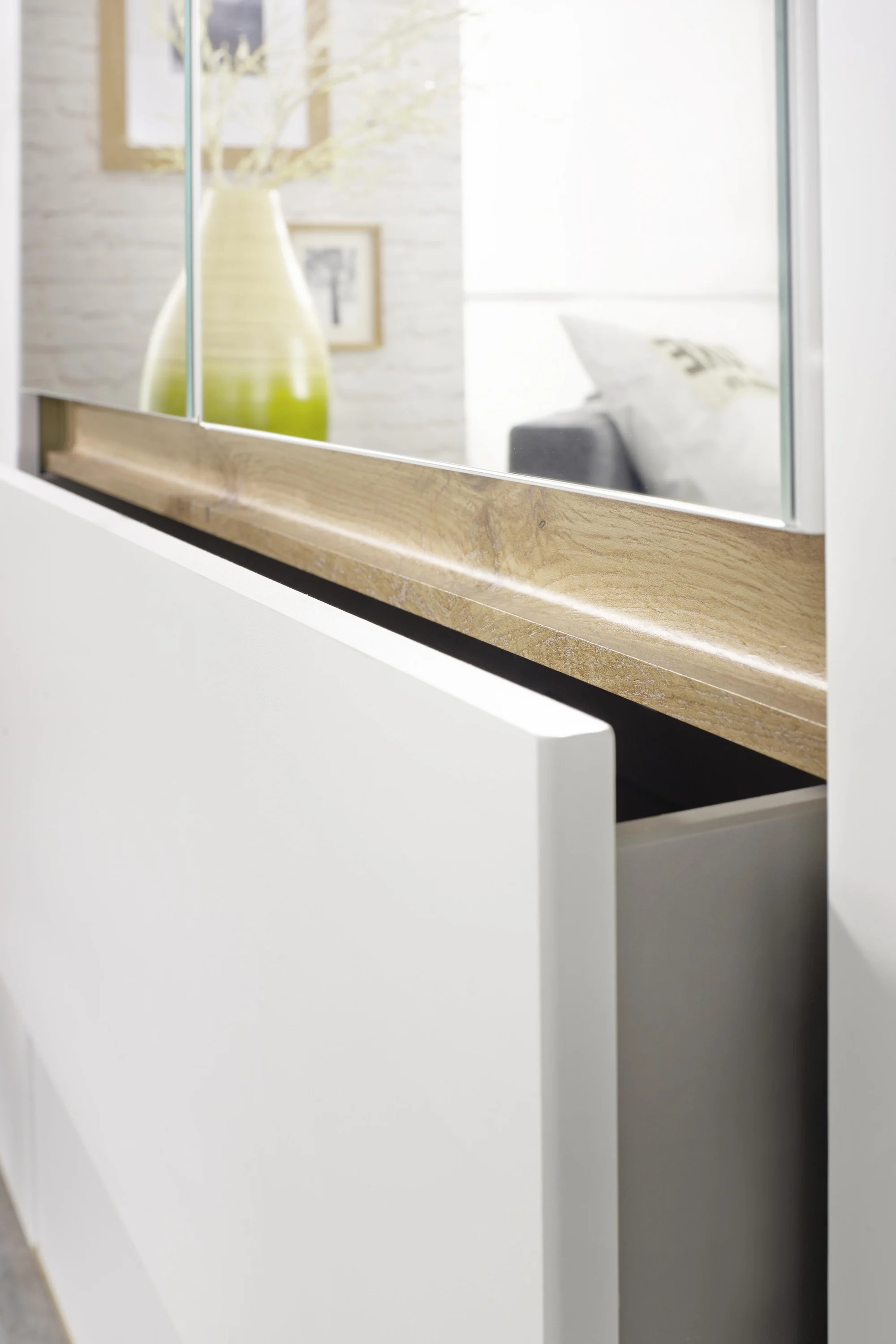 Rauch BLUE Nidda Drehtürenschrank 2318 / 2319 - Ansicht 3
