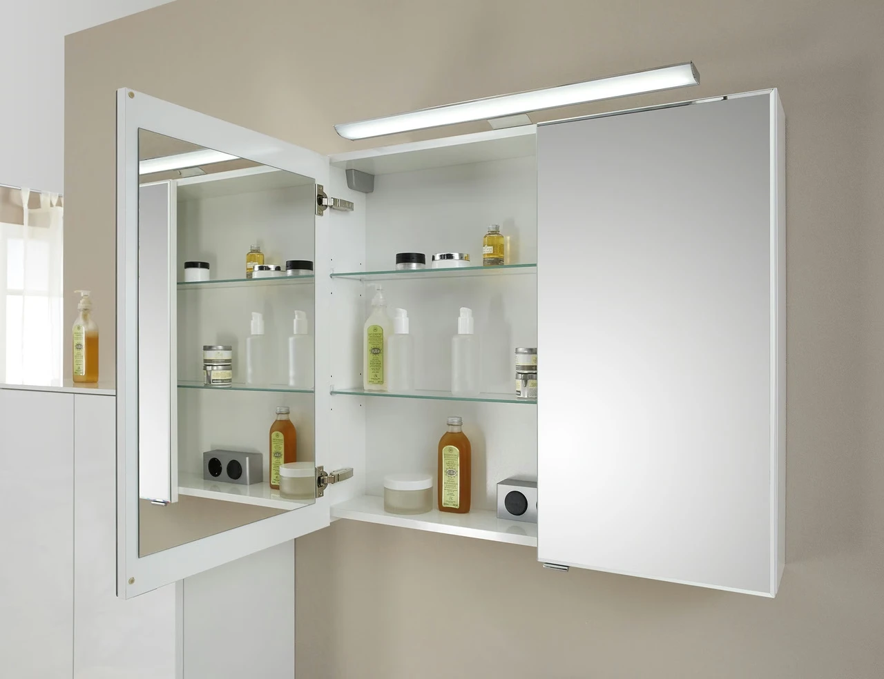 Pelipal 6110 Spiegelschrank mit LEDplus-Aufsatzleuchte 80 cm breit 6110-SPS 10 - Ansicht 2