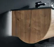 mit LED-Beleuchtung am Waschtischunterschrank
