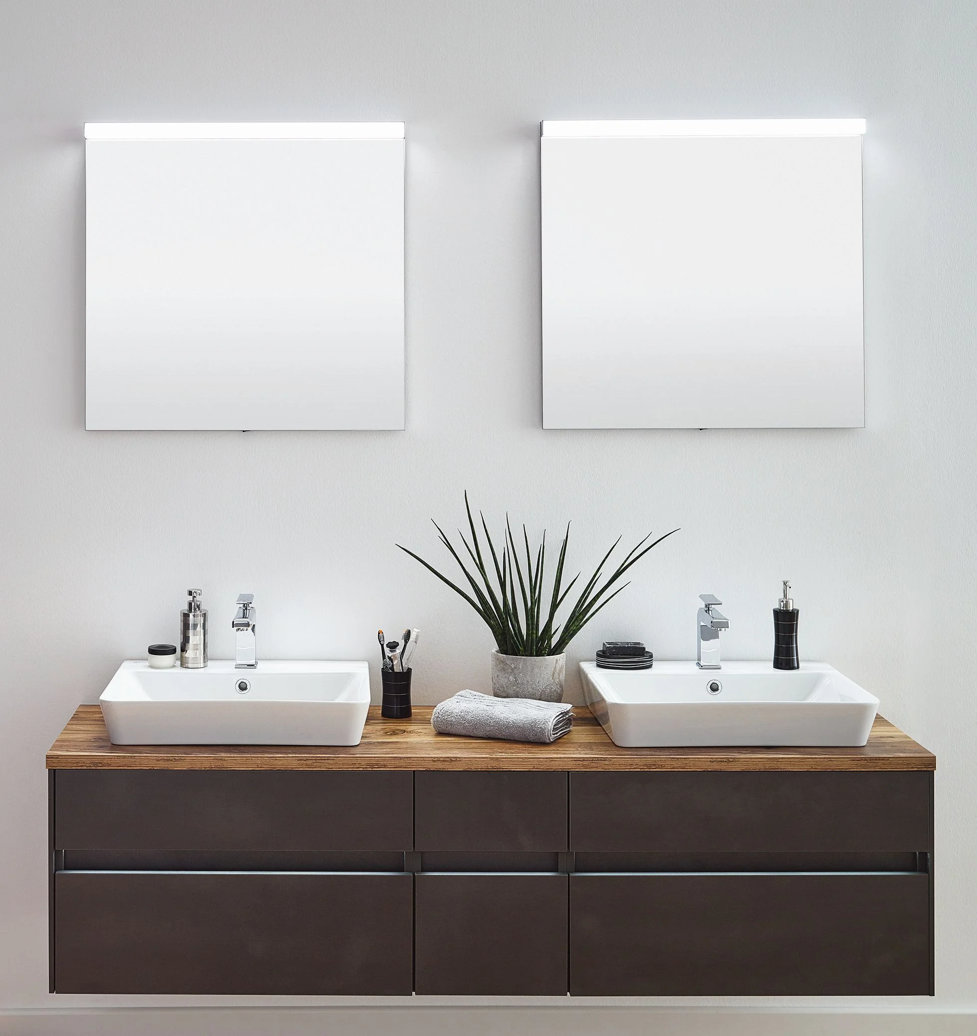 Puris Unique Badmöbelset 172 cm mit 2 x Flächenspiegel - Ansicht 2