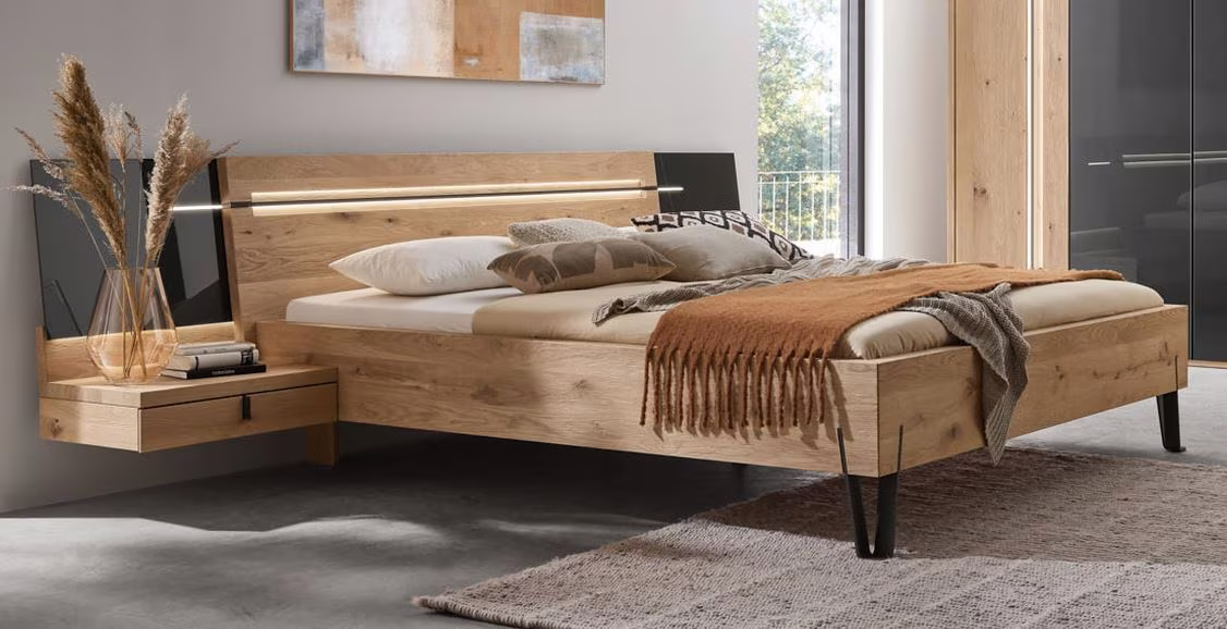 Thielemeyer Cubo Massivholzbett mit Designleiste