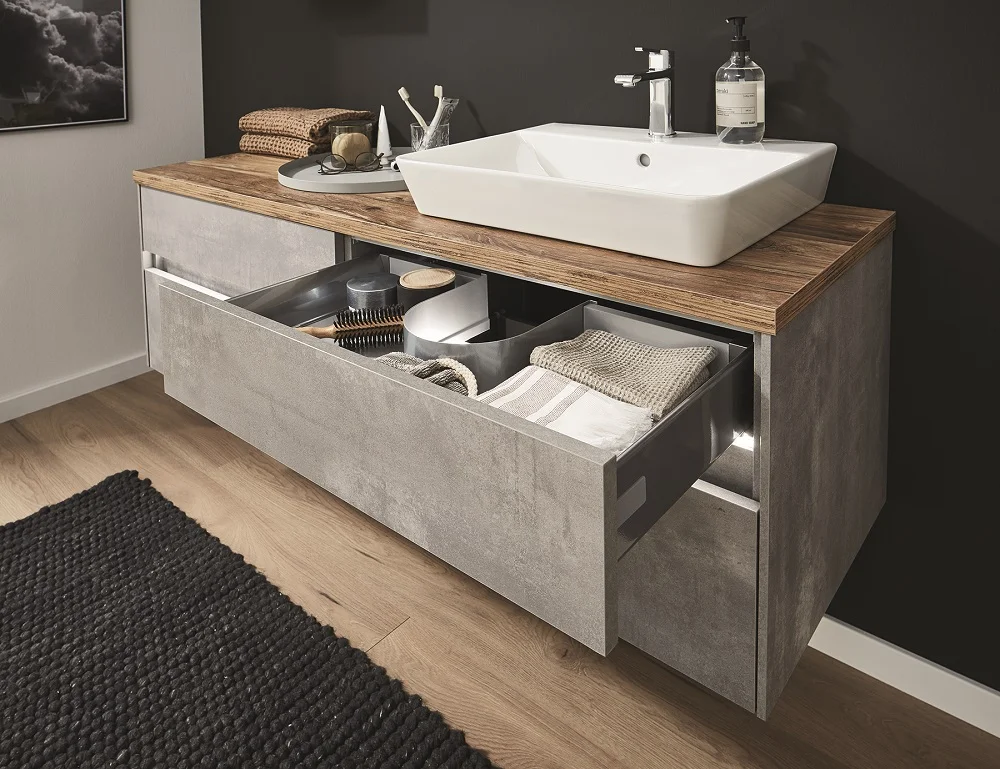 Puris Unique Badmöbel Set 142 cm mit Spiegelschrank