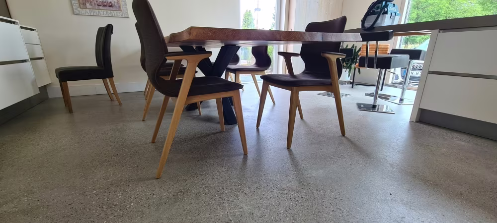 Esszimmertisch Eiche vollmassiv - mit Baumkante / Länge 3 Meter - sofort lieferbar - Ansicht 7