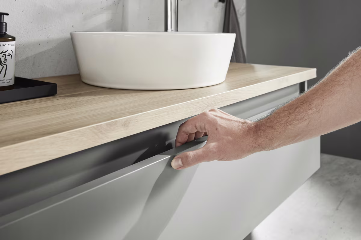 Puris Vialli Badmöbel Set 150 cm breit - Becken mittig - Ansicht 6