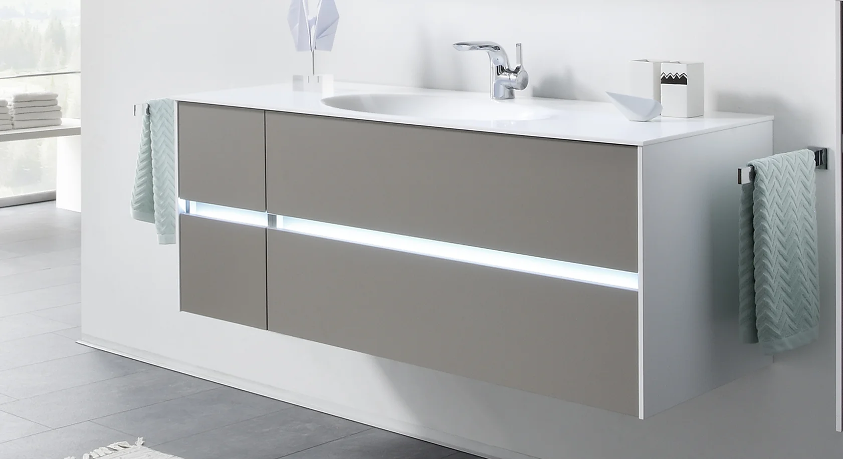 Calmo Waschtischkombination Stilaro 133 cm breit - Becken mittig