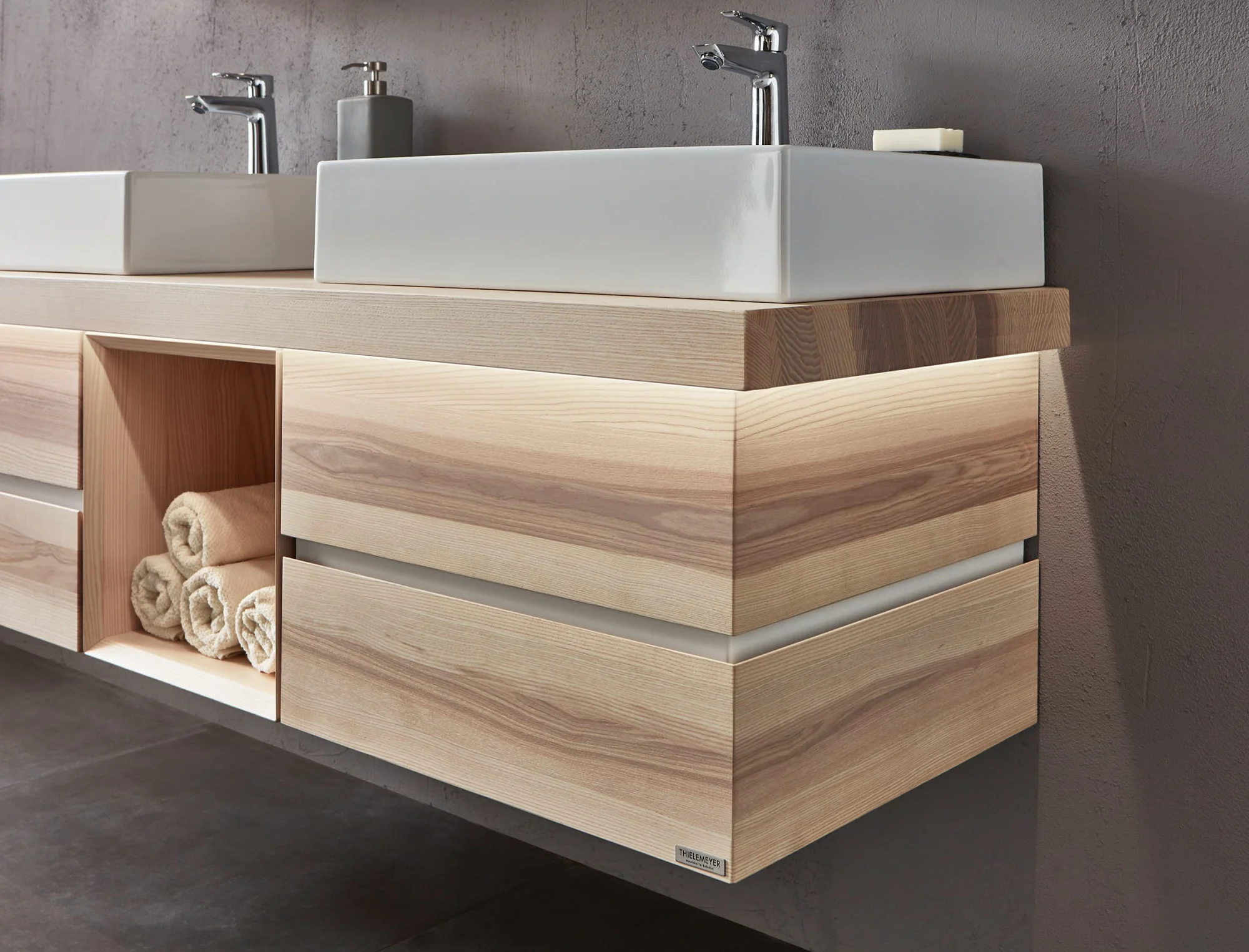Thielemeyer Fresh Massivholz Badmöbelset 801394 - Komplettset 4-teilig / 177 cm - Ansicht 5