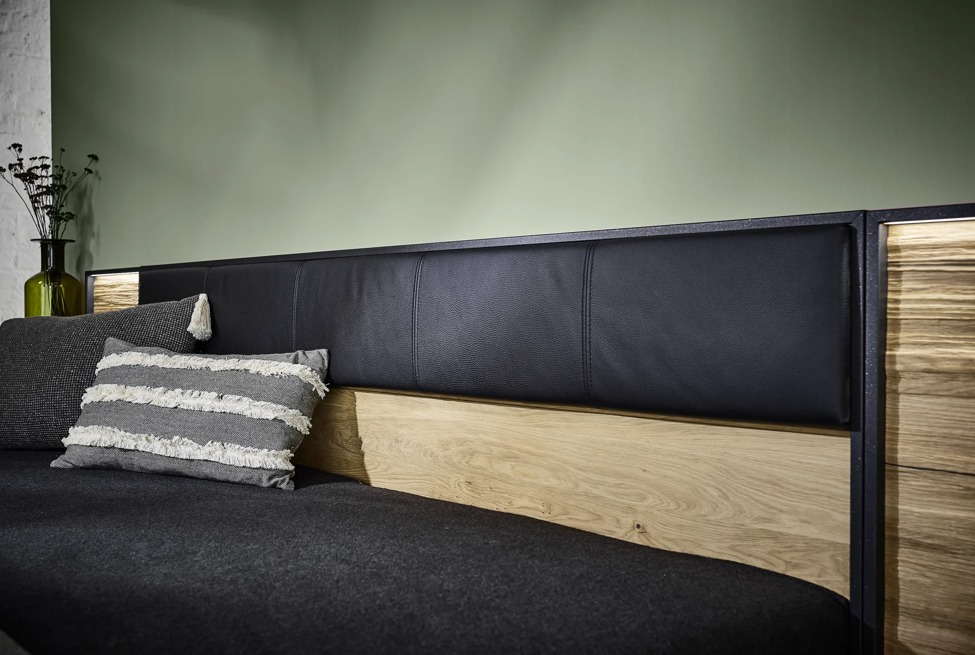 Thielemeyer Steel Komfortbett / Kopfteil mit Kunstleder