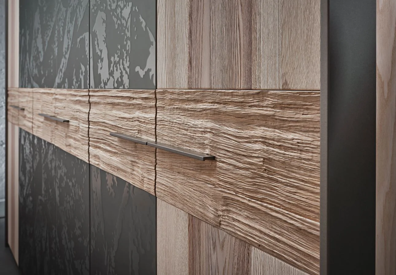 Thielemeyer Steel Drehtürenschrank / 5-türig mit 3 Colorglastüren und Kristallmotiv - Ansicht 6